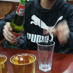 7 挑战「断片酒」 能从丛林菌精选的喝酒第一式坚持到现在的 肯定都是