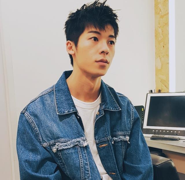 许光汉发型火了,除了《想见你》清新的中分头,这些造型也超帅气_腾讯