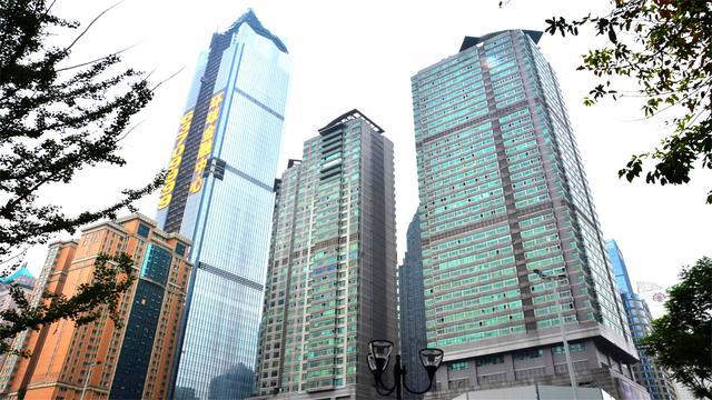 国内西部唯一的特大城市，面积相当于13个上海，人口超3000万