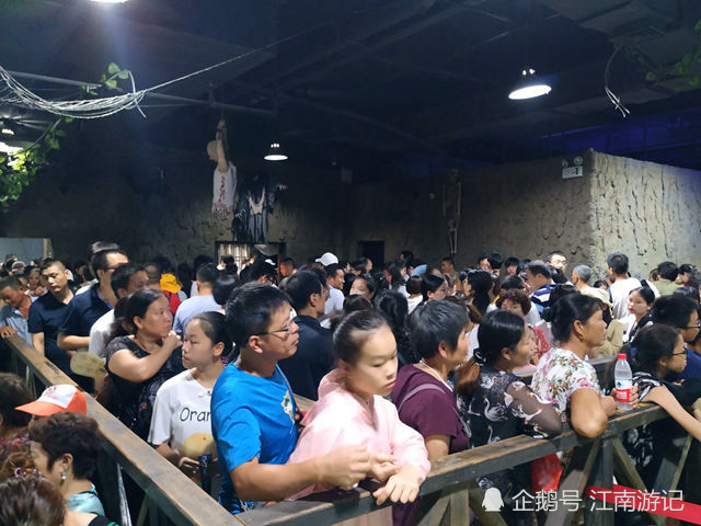 鬼屋步步驚魂筆者進去之前,覺得310元門票價格太貴了,但出來後,覺得很