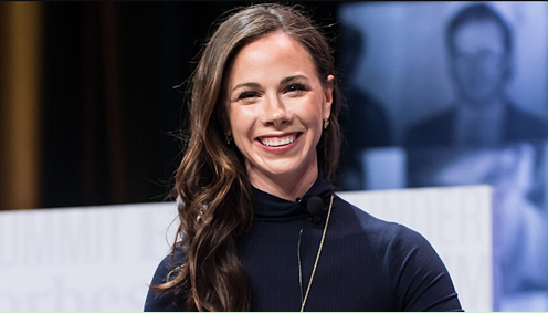 小布什学霸女儿现身纽约穿着时尚引注目比伊万卡更显女性温柔