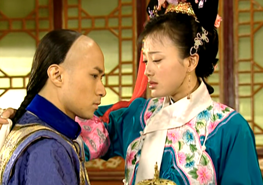 永琪宣布要上战场时,知画的想法谁注意到了,露出狐狸尾巴了