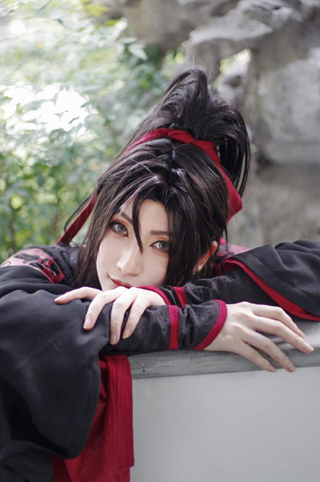 《魔道祖师》中"魏无羡"的cos,还原度极高