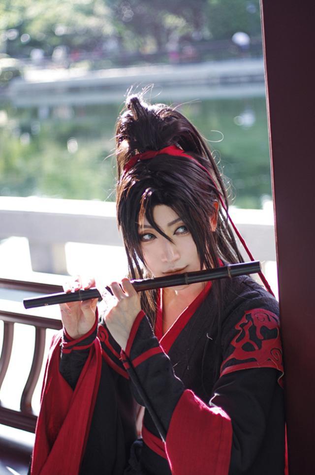 《魔道祖师》中"魏无羡"的cos,还原度极高