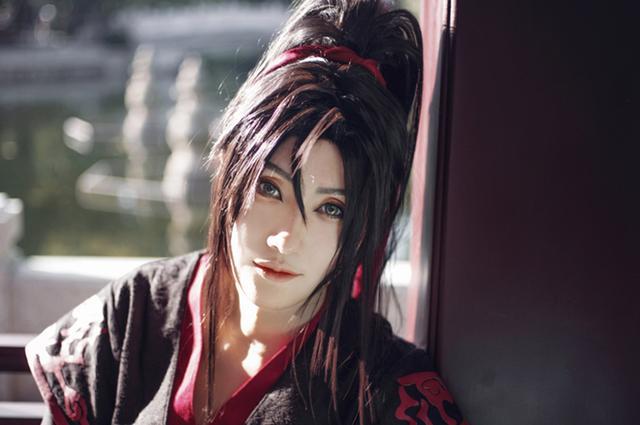 《魔道祖师》中"魏无羡"的cos,还原度极高