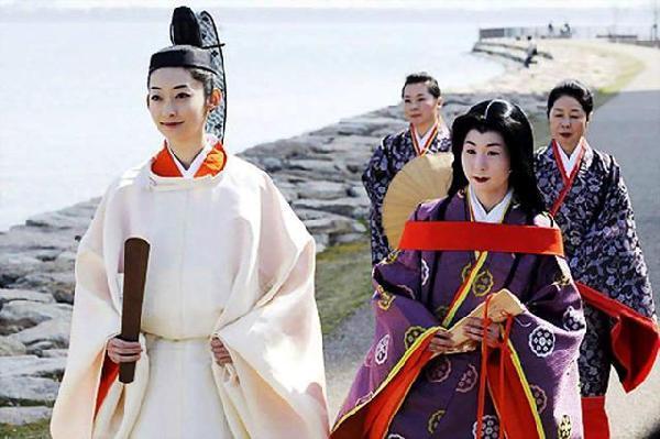 日本版《红楼梦》—《源氏物语》原来是用汉字部首组成的文字写成