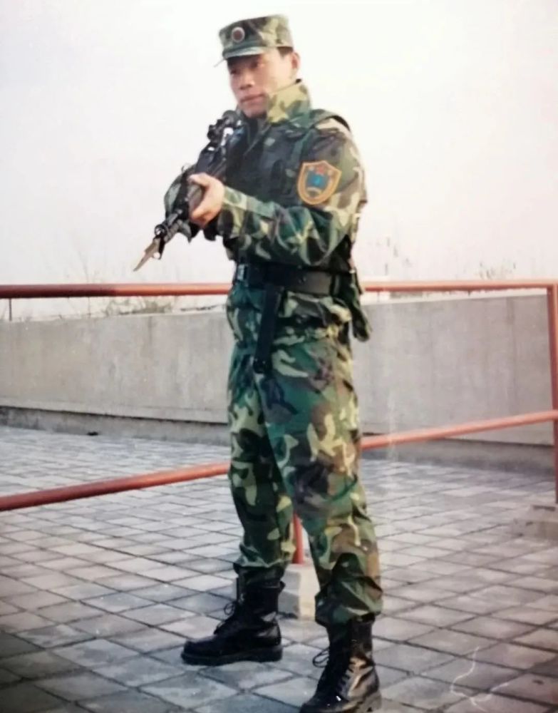 馆陶退役军人一行八人捐赠消毒液助防控 腾讯新闻