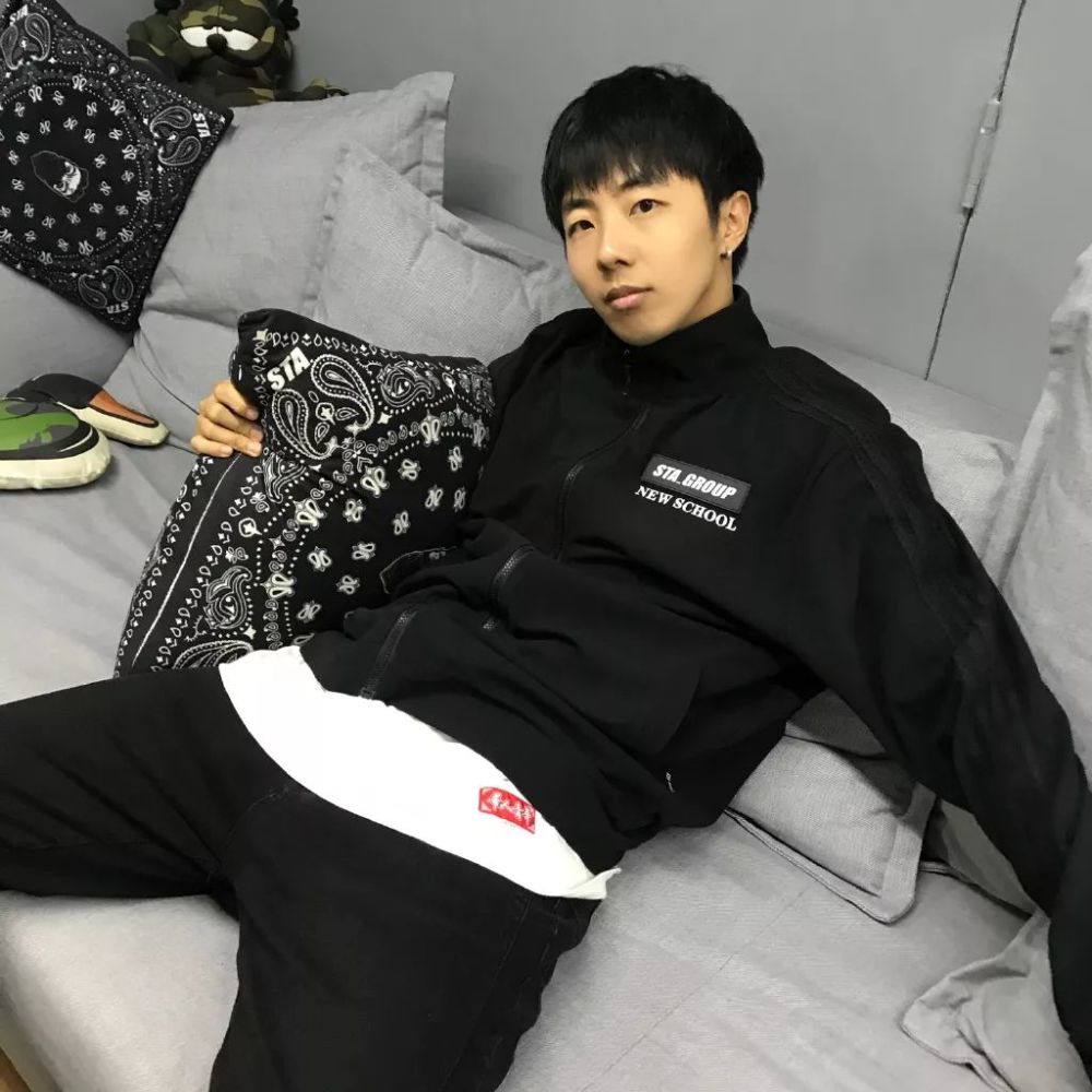 辛巴:《身份不详》每首歌都是一个故事,一个身份