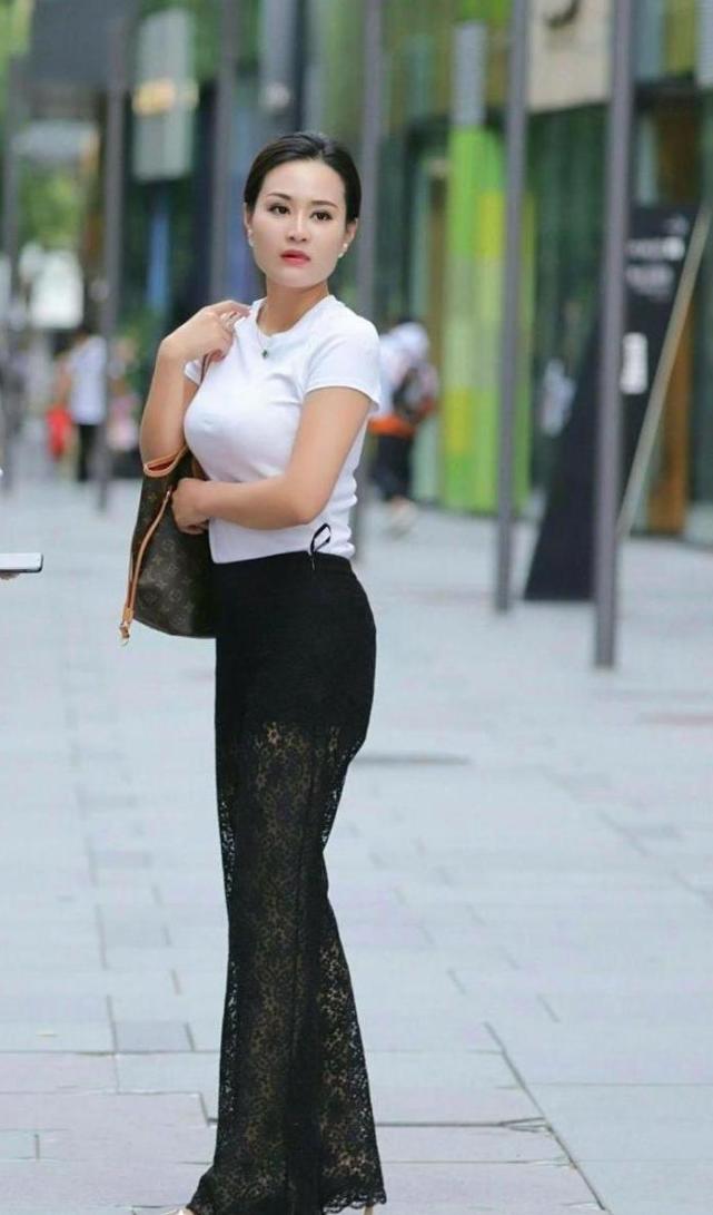 美丽辣妈,美的从容而大气