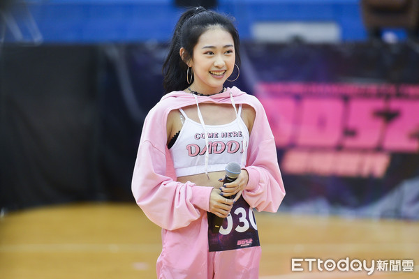 女团《dd52》海选16岁澳洲正妹 唱中文歌超标准