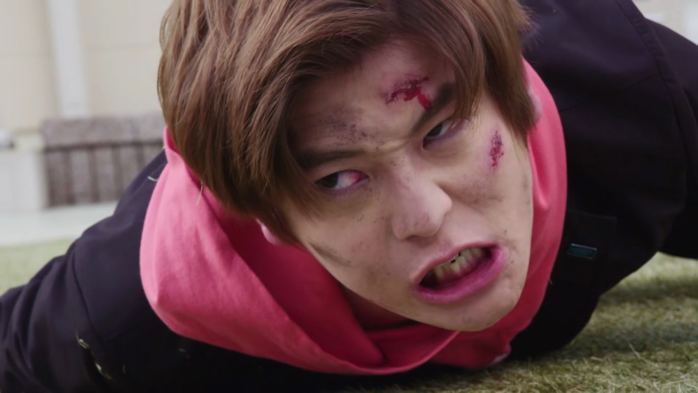 假面骑士零一金属簇飞蝗迎来首次吃瘪新武器升程飞蝗利刃亮相