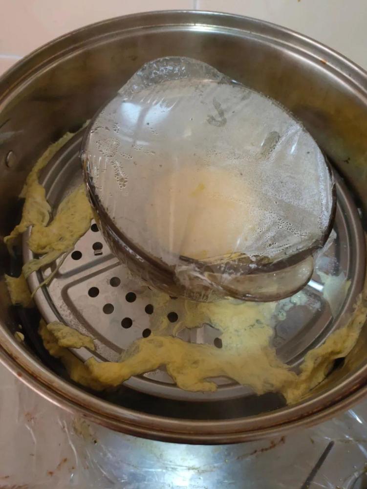 "烤死"小熊,炸坏锅,宅家做饭恐怖实录