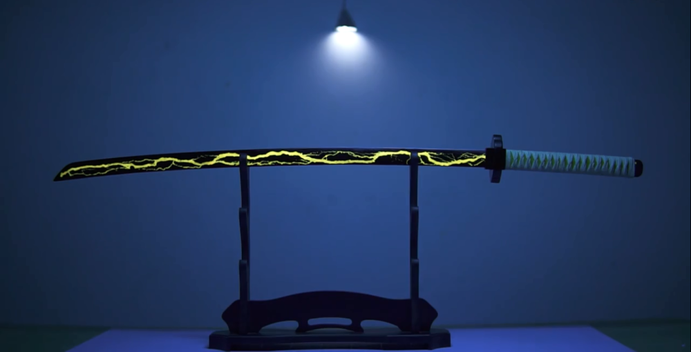 用火之呼吸铸刀鬼灭之刃善逸雷刀被b站大佬硬核还原