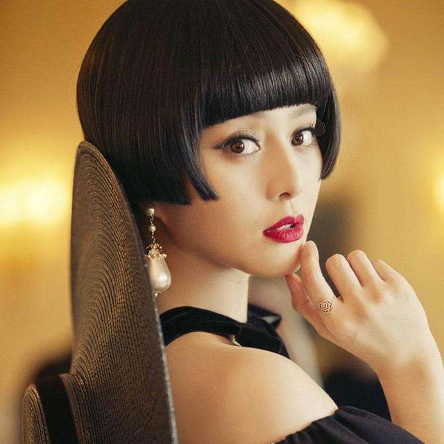 女人不管多大年纪这4种老土发型尽量别留显老又掉价