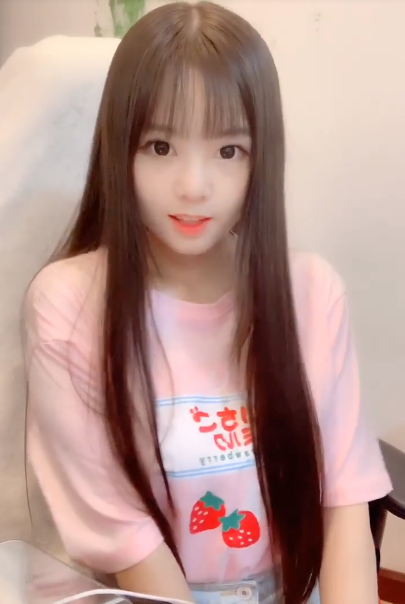 本以为火线妹已经够可爱了,当她换上洛丽塔服装,说不心动是假的!_腾讯