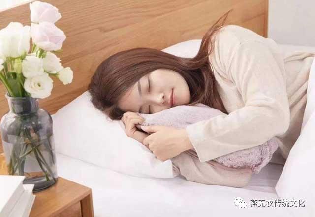 熬夜,睡眠不足,黑白顛倒等等.