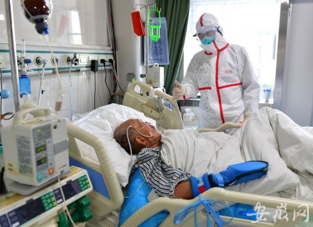 11道防护加身新安晚报记者独家探访新冠肺炎重症隔离病房