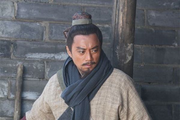 晁盖|晁盖为何遭宋江架空？只因说错一句话，令宋江愤怒不已