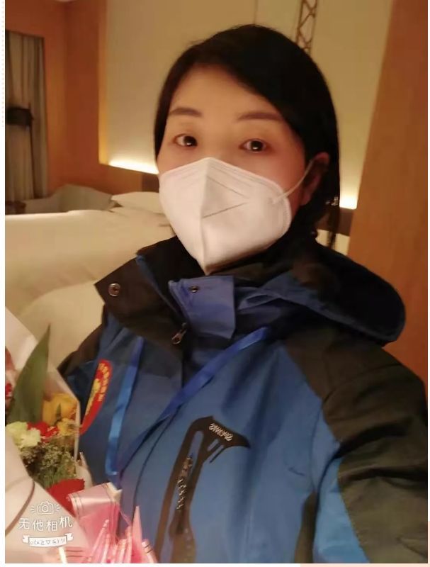 们为我们所做的一切,我长大以后也想成为一名医生,像您们一样治病救人