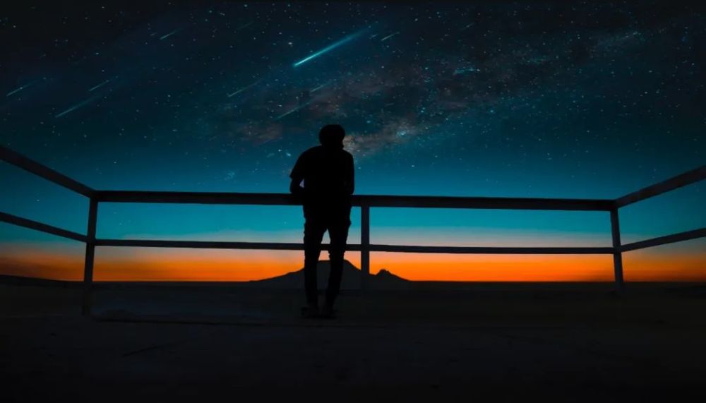 一个人从事业低谷走走向高潮 原来只隔了一颗外行星 腾讯新闻