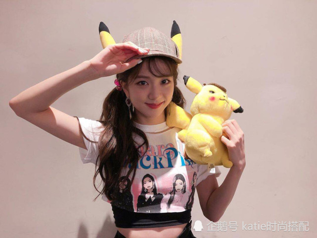 人间四月jisoo的心形嘴唇太好看了