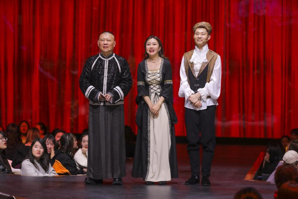 欢乐喜剧人战况升级,孟鹤堂周九良惜败金菲陈曦