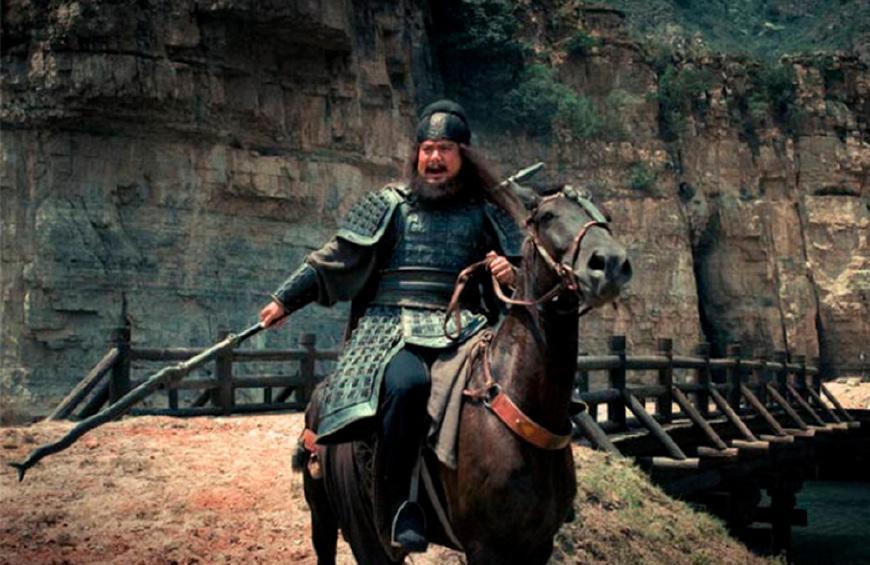 汜水关之战若没有关羽当时还有谁能斩杀华雄