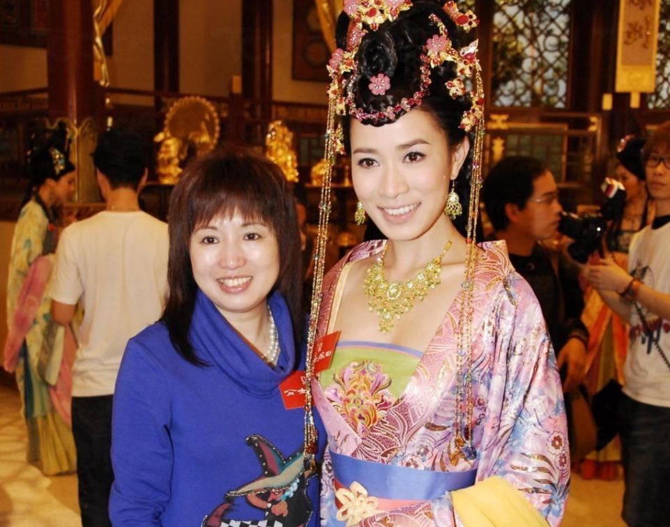 我选演员并非只看名气,还要看有否潜质,起初跟黎明合作《飞跃霓裳》时