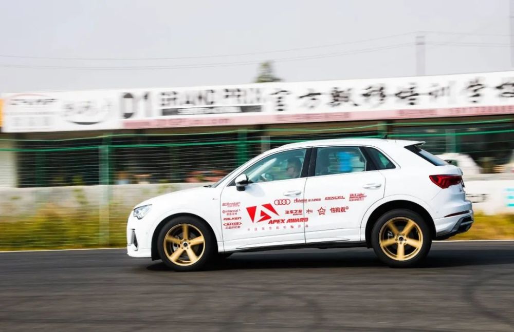 apex测试玛吉斯victrasport5suv轮胎