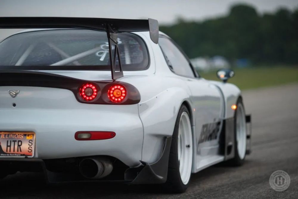 带上纸巾 一起见证吴亦凡与马自达rx 7的 音浪 腾讯新闻