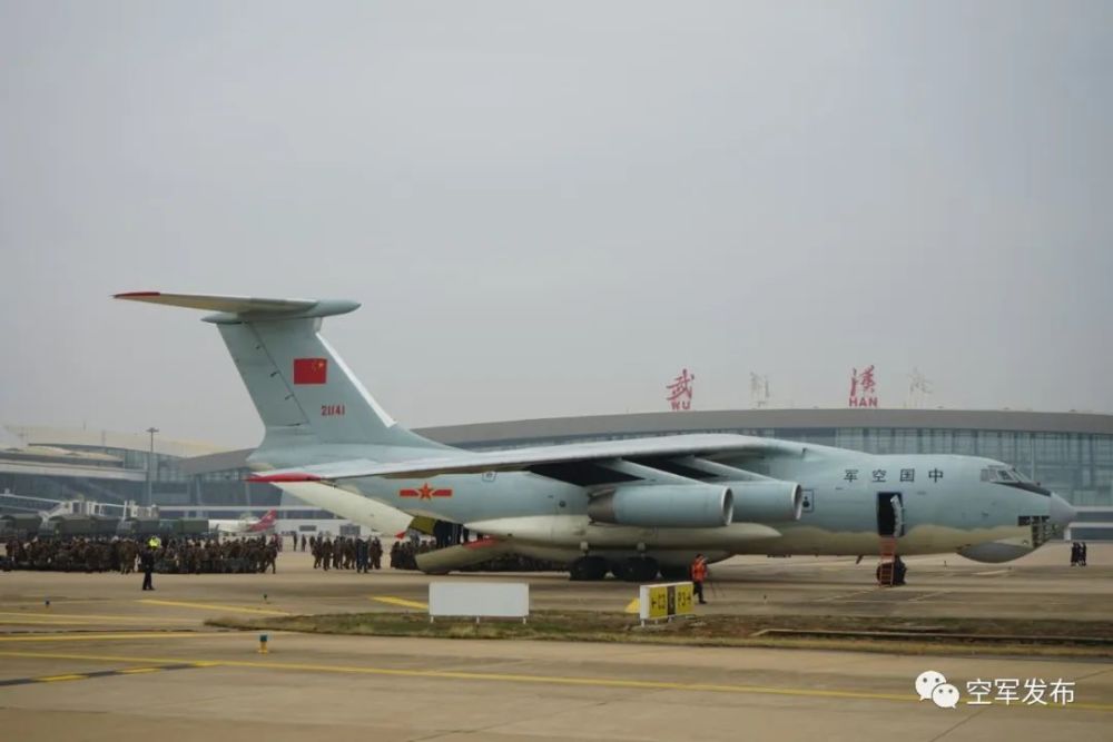 人民空军,71岁生日快乐!