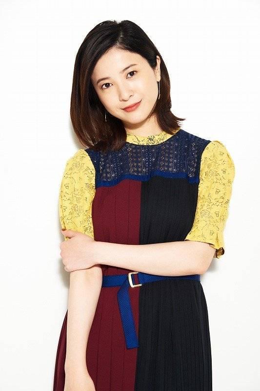 31岁女星被曝片场出意外脑袋磕地上鼻子出血被救护车紧急送医