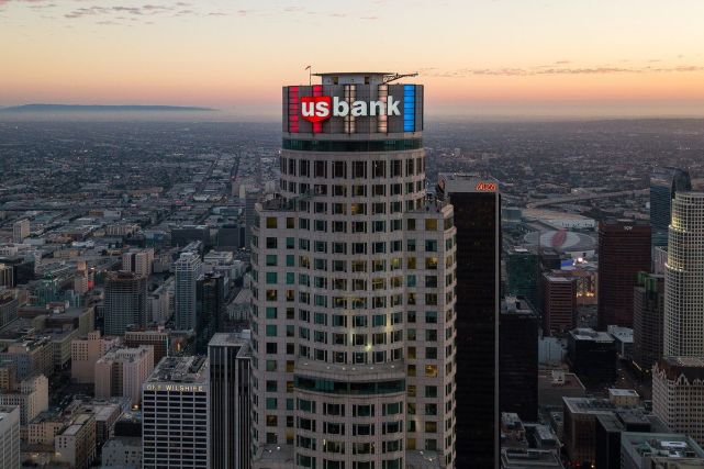 最熟悉的高楼:能抗住8级地震,却在电影游戏中被毁数十次|大厦|洛杉矶