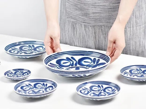 日本食器之美 白底蓝花 古朴素雅 腾讯新闻