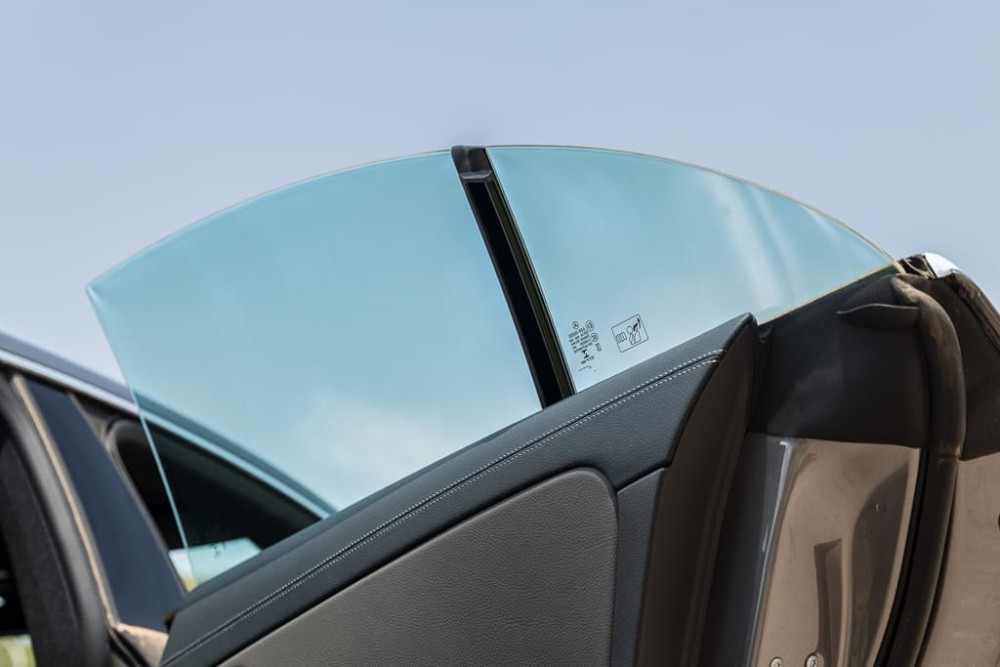 无框车窗绝对比a级拉风赏析13t四缸2020款奔驰cla200