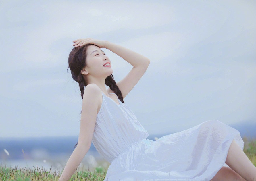 168虞书欣159鞠婧祎174赵尧珂同穿吊带裙终于知道腿长重要性