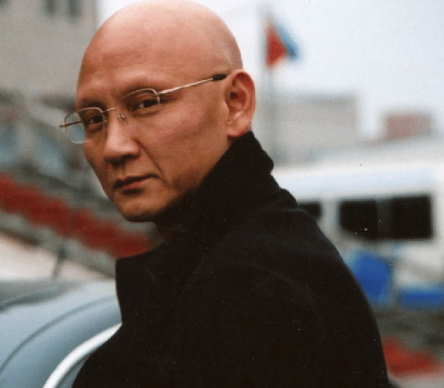 有种惊艳叫杜玉明的旧照出道就是坏人专业户的他年轻时竟这么帅