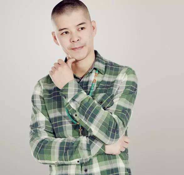 《乡村爱情12》中的帅哥,娶小7岁美女演员,如今45岁婚姻很幸福