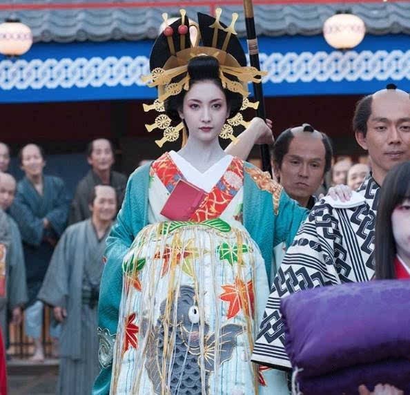 日本花魁 貌美如花 身上需穿30kg的衣物 她们是做啥工作的 腾讯新闻