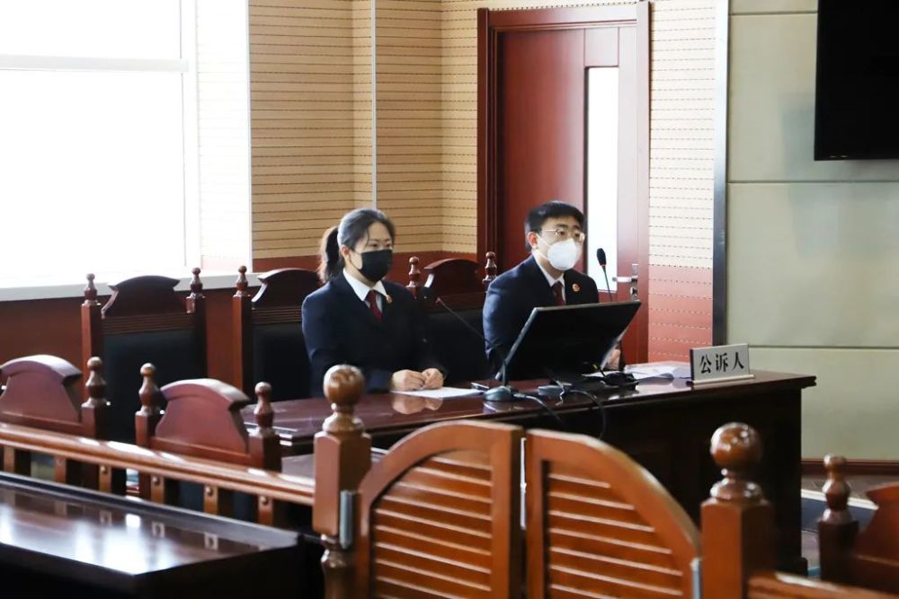 被告人郭某某被判处拘役三个月,缓刑六个月,彰武县人民检察院委派案件