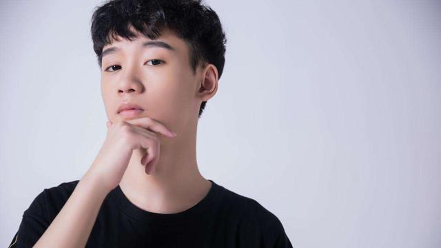 为了打职业17岁晚玉得妈妈支持割断手掌神经如今成不求人最佳搭档