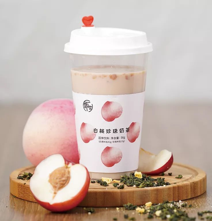 了,先加开水泡 5 分钟珍珠,再倒入奶茶粉搅拌,就能喝到香喷喷的奶茶了