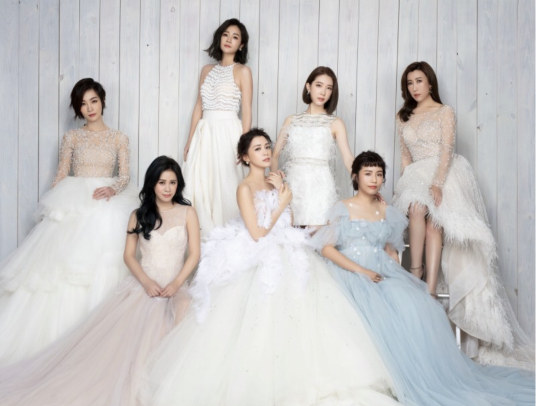 修杰楷前女友王思平官宣结婚男友甜蜜下跪求婚好浪漫