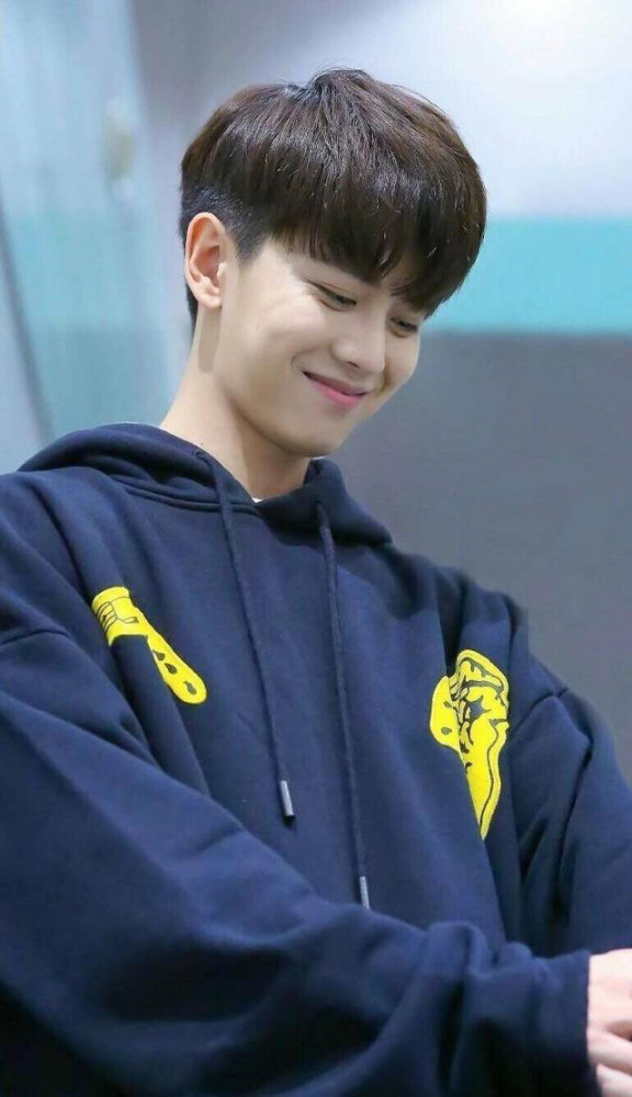 美人暮白首或将明晚播出任嘉伦分饰两角官博至今零宣传