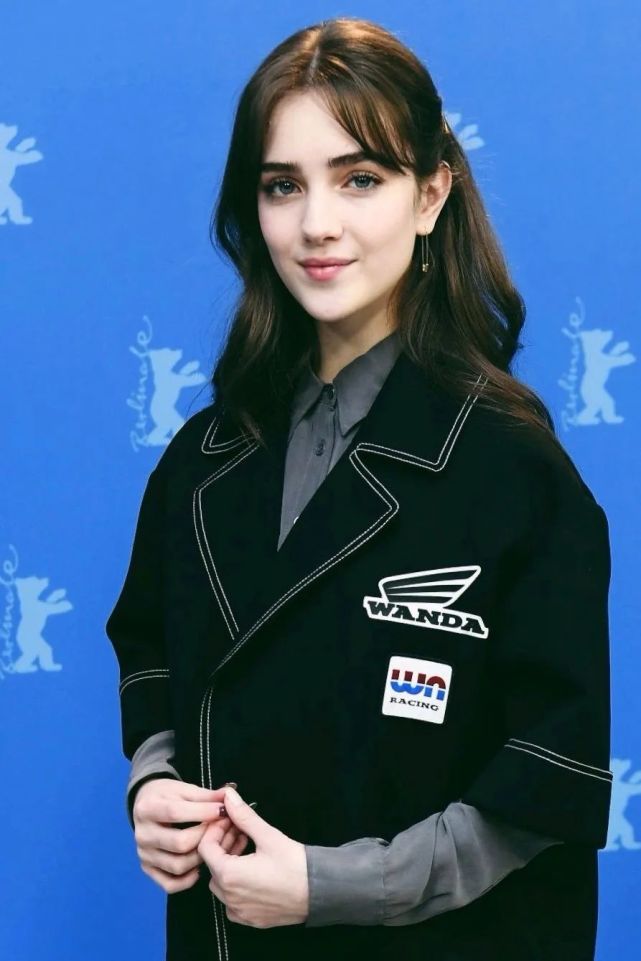 小苏菲玛索talia出席电影节没打扮走红毯网友自信爆棚