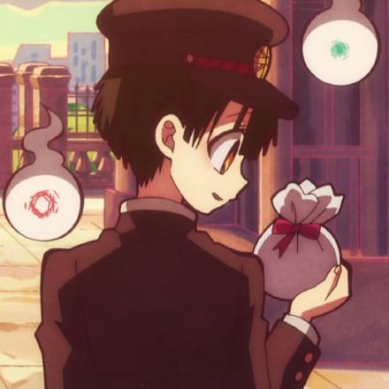 地缚少年花子君 花子君穿的是制服么 为啥有点像军装 日本动漫 日本 地缚少年花子君 花子君