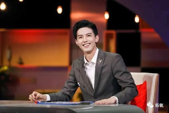 掘地三尺找不出黑料的完美新生代,为何苦坐18线冷板凳多年不火?