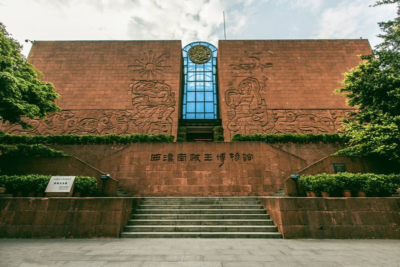 南越王墓顶石板重36吨是如何运上去的专家说用了笨方法