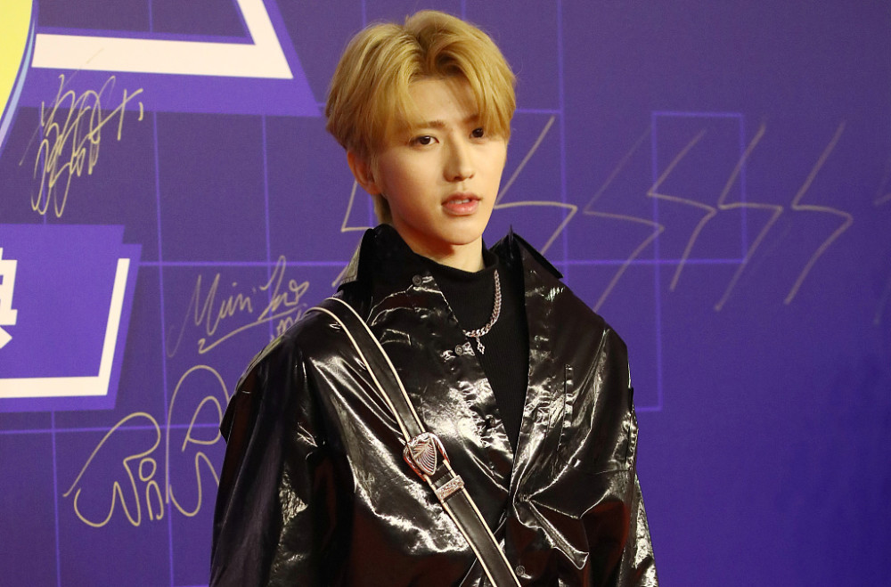 艾热突兀玩梗引热议,小鬼滴水不漏难逃剪辑:无辜编外躺枪蔡徐坤