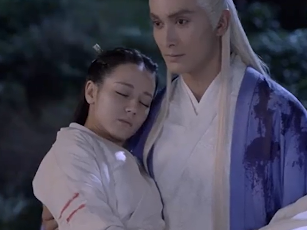 枕上书:凤九带娃回青丘,折颜和白真立马坐不住了,白浅直呼:他爹是谁